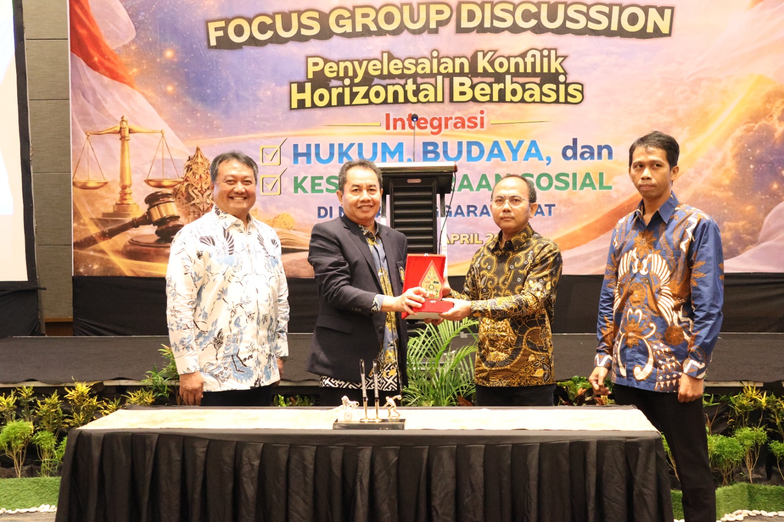 Penandatanganan kerja sama Fakultas Hukum Universitas Mataram dan Fakultas Hukum Universitas Pancasila