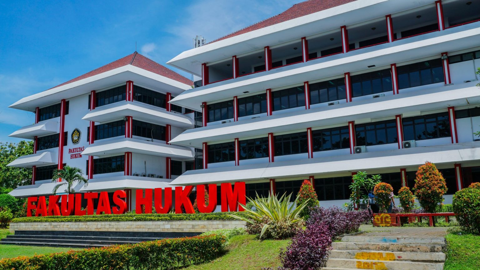 Gedung Fakultas Hukum Universitas Pancasila di Srengseng Sawah